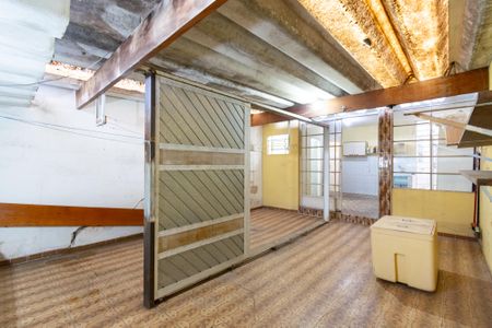 Casa à venda com 150m², 3 quartos e 2 vagas Casa à venda com 150m², 3 quartos e 2 vagasÁrea de Lazer