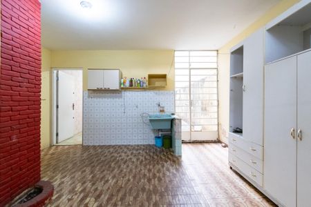 Casa à venda com 150m², 3 quartos e 2 vagas Casa à venda com 150m², 3 quartos e 2 vagasÁrea de Serviço