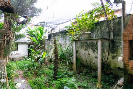 Casa à venda com 150m², 3 quartos e 2 vagas Casa à venda com 150m², 3 quartos e 2 vagasQuintal