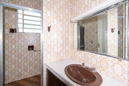 Casa à venda com 150m², 3 quartos e 2 vagas Casa à venda com 150m², 3 quartos e 2 vagasBanheiro Social