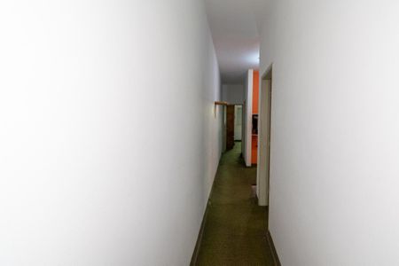 Casa à venda com 150m², 3 quartos e 2 vagas Casa à venda com 150m², 3 quartos e 2 vagasCorredor