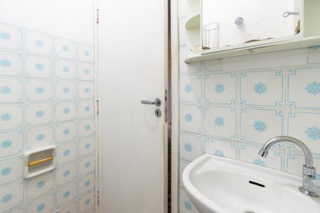 Casa à venda com 150m², 3 quartos e 2 vagas Casa à venda com 150m², 3 quartos e 2 vagasBanheiro de serviço