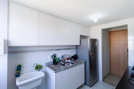 Apartamento à venda com 49m², 2 quartos e 1 vaga Apartamento à venda com 49m², 2 quartos e 1 vagaCozinha e Área de Serviço