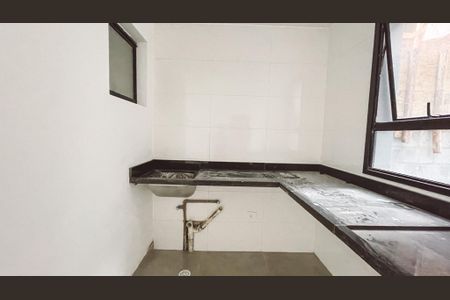 Apartamento à venda com 38m², 1 quarto e sem vaga Apartamento à venda com 38m², 1 quarto e sem vagaCozinha e Área de Serviço