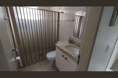 Casa para alugar com 320m², 2 quartos e sem vaga