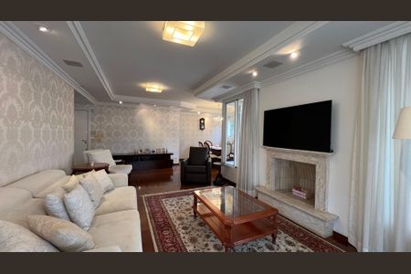 Apartamento à venda com 218m², 4 quartos e 3 vagasSala de TV