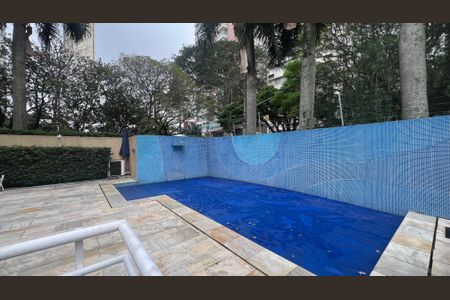Apartamento à venda com 218m², 4 quartos e 3 vagasPiscina