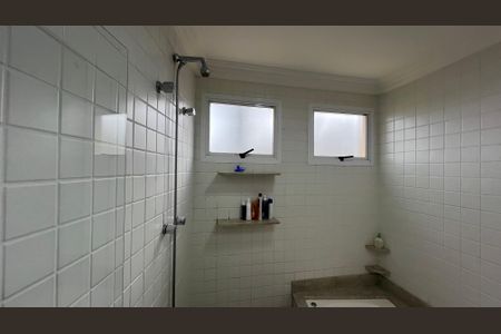 Apartamento à venda com 218m², 4 quartos e 3 vagasBanheiro da Suíte 3