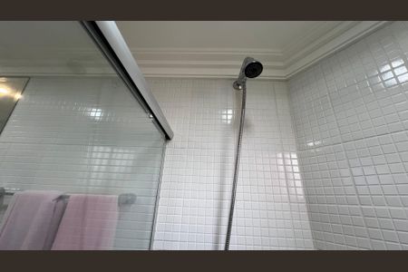 Apartamento à venda com 218m², 4 quartos e 3 vagasBanheiro da Suíte 1