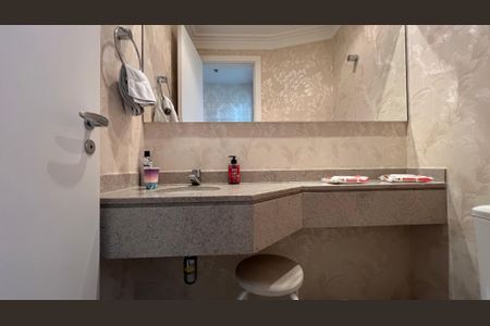 Apartamento à venda com 218m², 4 quartos e 3 vagasLavabo