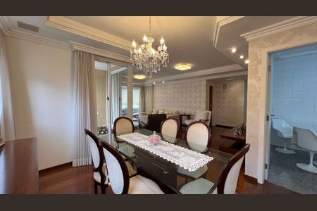 Apartamento à venda com 218m², 4 quartos e 3 vagasSala de Jantar