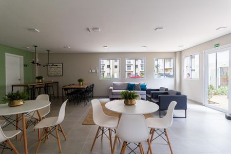 Apartamento para alugar com 35m², 2 quartos e 1 vagaÁrea comum - Salão de festas