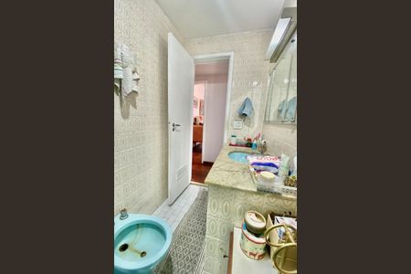 Apartamento à venda com 110m², 3 quartos e 2 vagasBanheiro 1