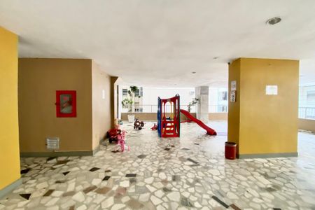Apartamento à venda com 110m², 3 quartos e 2 vagasÁrea comum - Playground
