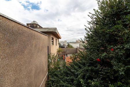 Casa à venda com 180m², 4 quartos e 2 vagas Casa à venda com 180m², 4 quartos e 2 vagasVista do Quarto 2