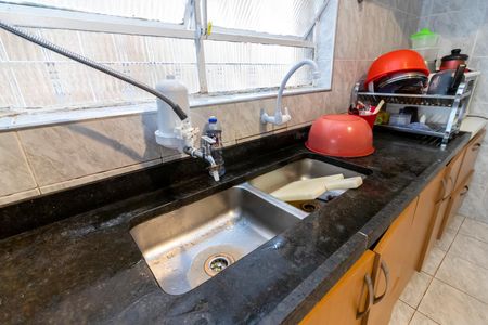 Casa à venda com 180m², 4 quartos e 2 vagas Casa à venda com 180m², 4 quartos e 2 vagasCozinha