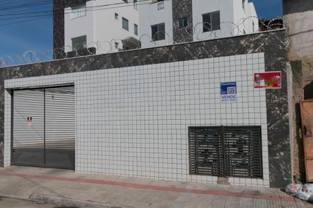 Apartamento à venda com 94m², 2 quartos e 1 vagaFachada