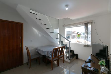 Apartamento à venda com 94m², 2 quartos e 1 vagaSala