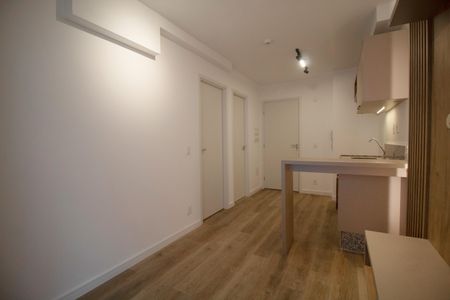Apartamento à venda com 30m², 1 quarto e sem vaga Apartamento à venda com 30m², 1 quarto e sem vagaSala/Cozinha
