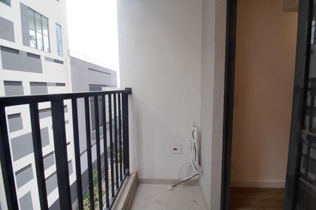 Apartamento à venda com 30m², 1 quarto e sem vaga Apartamento à venda com 30m², 1 quarto e sem vagaVaranda