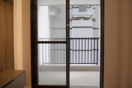 Apartamento à venda com 30m², 1 quarto e sem vaga Apartamento à venda com 30m², 1 quarto e sem vagaVaranda