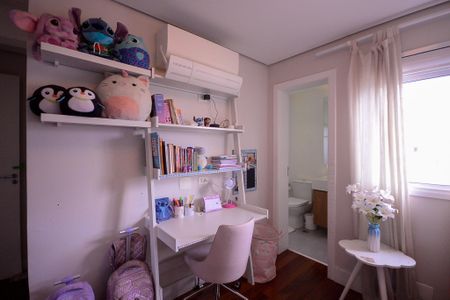 Apartamento à venda com 243m², 3 quartos e 3 vagas Suite 3