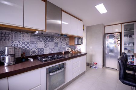 Apartamento à venda com 243m², 3 quartos e 3 vagasCozinha