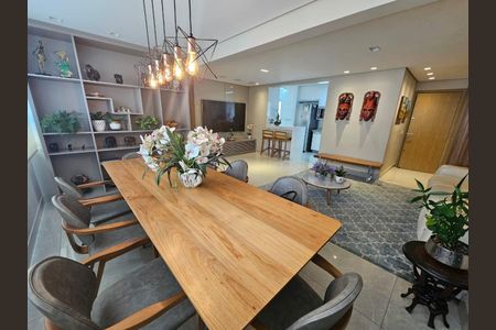 Apartamento à venda com 124m², 4 quartos e 2 vagas