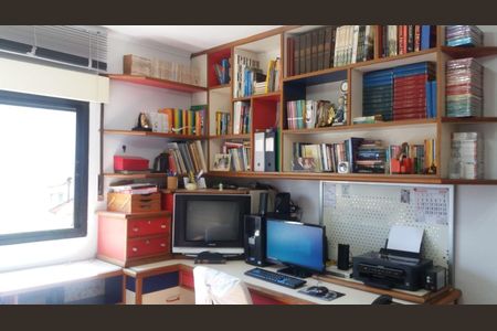 Apartamento à venda com 184m², 4 quartos e 3 vagas