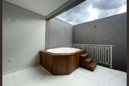 Casa para alugar com 219m², 2 quartos e 2 vagas