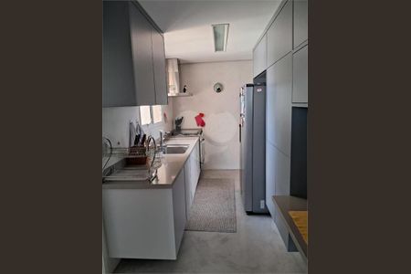Apartamento à venda com 212m², 4 quartos e 4 vagas