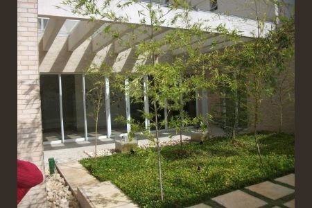 Apartamento à venda com 212m², 4 quartos e 4 vagas