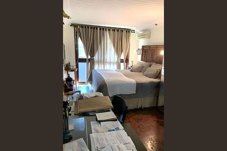 Casa à venda com 340m², 3 quartos e 3 vagas