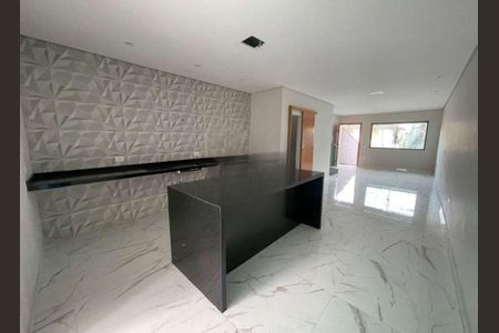 Casa para alugar com 220m², 2 quartos e 2 vagas