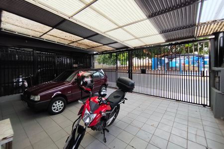 Casa à venda com 186m², 3 quartos e 2 vagasQuintal - Garagem