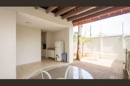 Apartamento para alugar com 40m², 2 quartos e 1 vagaÁrea comum - Churrasqueira