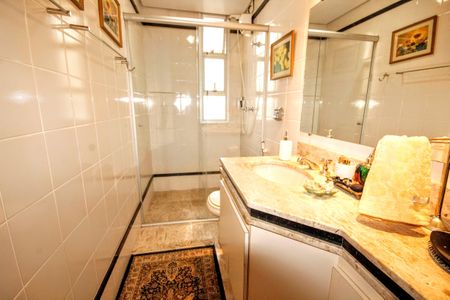 Apartamento à venda com 135m², 3 quartos e 2 vagasBanheiro do Quarto 3