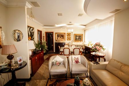 Apartamento à venda com 135m², 3 quartos e 2 vagasSala