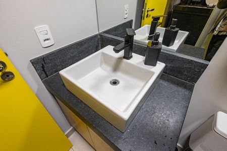 Studio à venda com 28m², 1 quarto e sem vaga Studio à venda com 28m², 1 quarto e sem vagaBanheiro