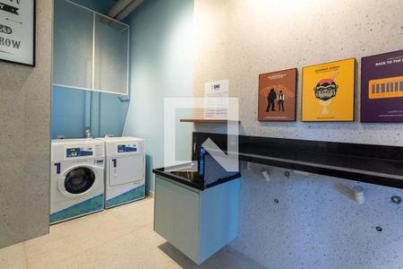 Studio à venda com 28m², 1 quarto e sem vaga Studio à venda com 28m², 1 quarto e sem vagaÁrea comum - Lavanderia