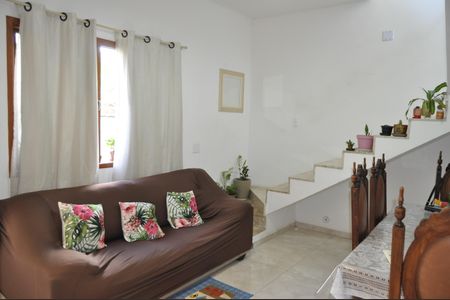 Casa à venda com 100m², 3 quartos e sem vagaSala