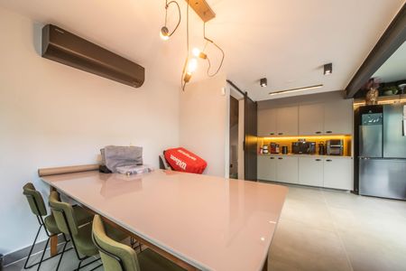 Casa à venda com 205m², 3 quartos e 2 vagasCozinha