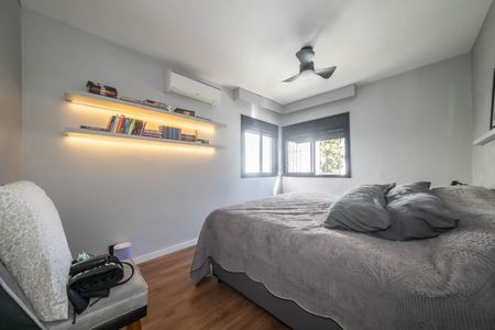 Casa à venda com 205m², 3 quartos e 2 vagasSuíte