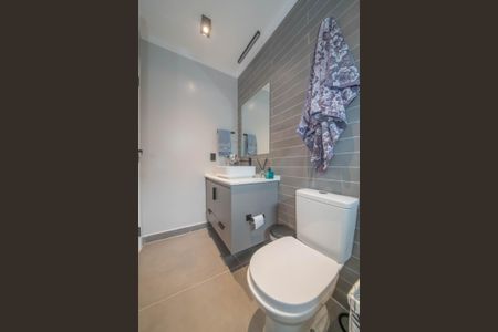 Casa à venda com 205m², 3 quartos e 2 vagasBanheiro da Suíte