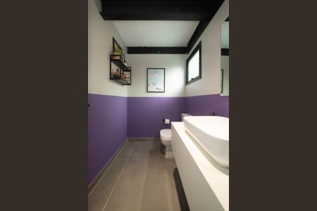 Casa à venda com 205m², 3 quartos e 2 vagasLavabo