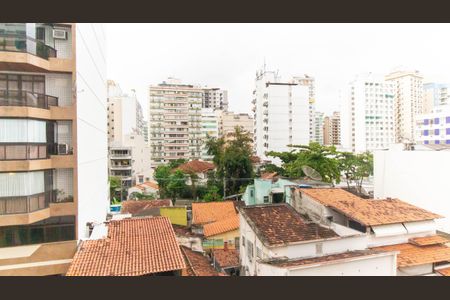 Apartamento para alugar com 120m², 3 quartos e 2 vagas Apartamento para alugar com 120m², 3 quartos e 2 vagasVaranda