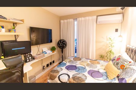 Apartamento para alugar com 120m², 3 quartos e 2 vagas Apartamento para alugar com 120m², 3 quartos e 2 vagasSuíte