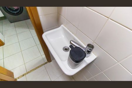 Apartamento para alugar com 120m², 3 quartos e 2 vagas Apartamento para alugar com 120m², 3 quartos e 2 vagasBanheiro de Serviço