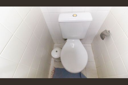 Apartamento para alugar com 120m², 3 quartos e 2 vagas Apartamento para alugar com 120m², 3 quartos e 2 vagasBanheiro de Serviço