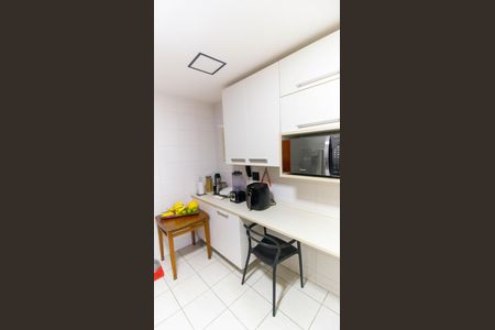 Apartamento para alugar com 120m², 3 quartos e 2 vagas Apartamento para alugar com 120m², 3 quartos e 2 vagasCozinha e Área de Serviço